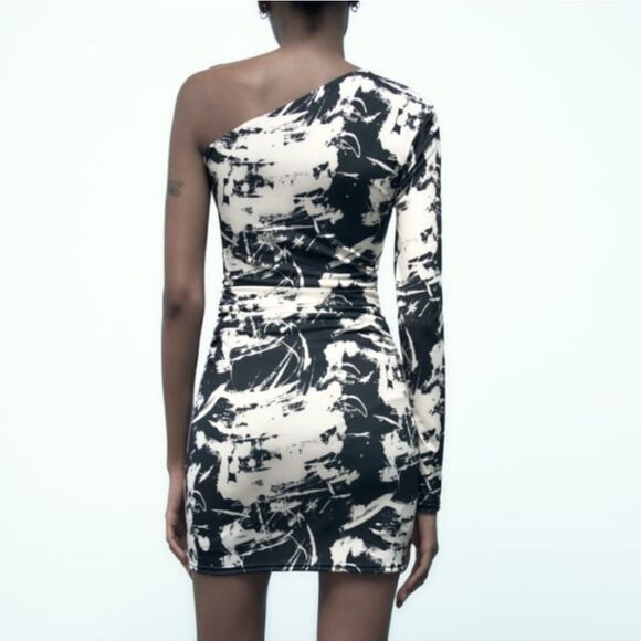 Zara Printed Asymmetrical One Shoulder Mini Dress Black & White Print US L - Picture 7 of 7